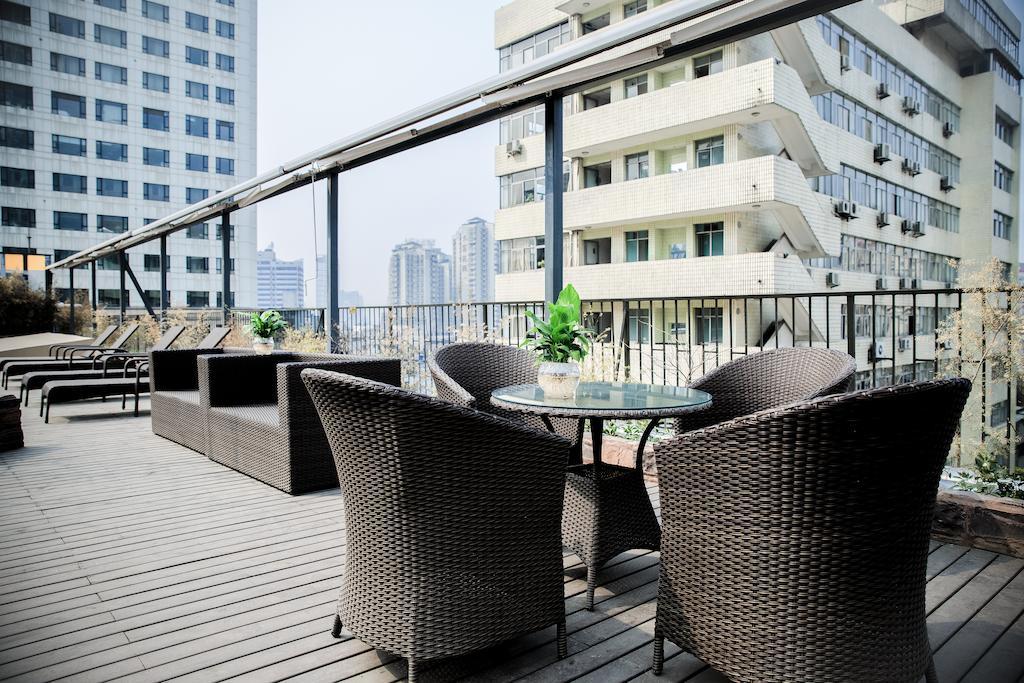 Chengdu Theme Hotel Exterior foto